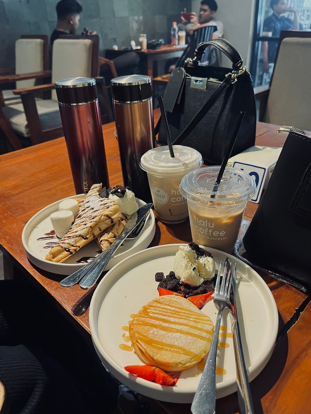 Gambar Halu Coffee