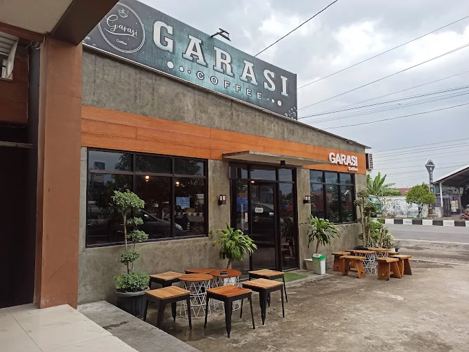 Garasi Coffee Kudus thumbnail