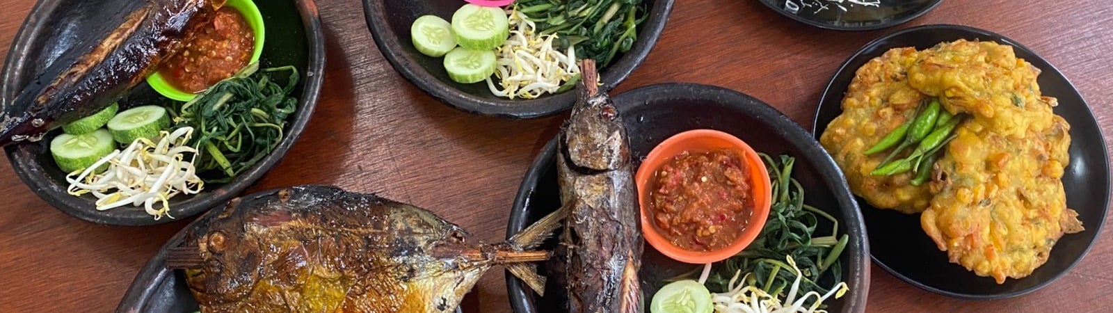 Gambar Ikan Asap dan Jahe Rempah Mbok Tie